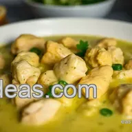 Easy & Creamy Chicken Green Curry: My Family's Favorite Recipe