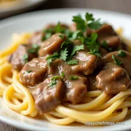 Easy Slow Cooker Beef Stroganoff Crockpot Creamy Comfort