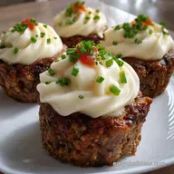 Meatloaf Cupcakes Mashed Potatoes: Piped Potato Frosting