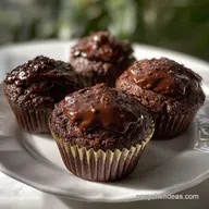 Super Moist Low Fat Chocolate Cupcakes: Velvety & Quick Bake